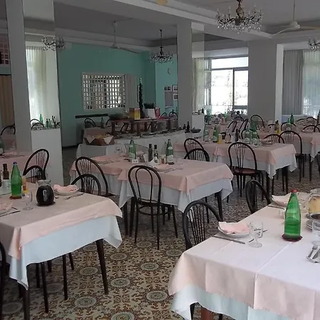 Hotel Italia 3*