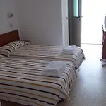 Hotel Italia 3*