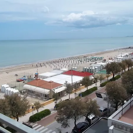 Italia Hotel 3*