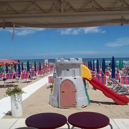 Italia Hotel 3*