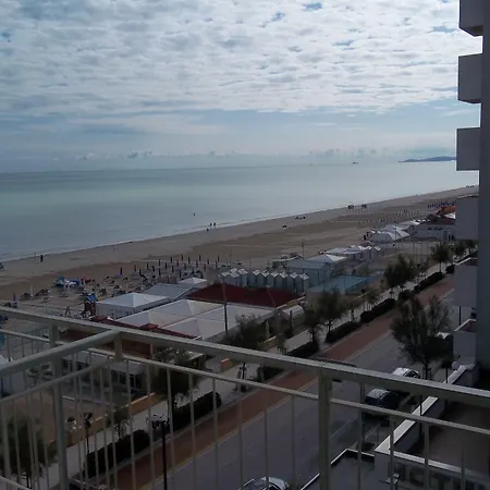 Italia Hotel 3*
