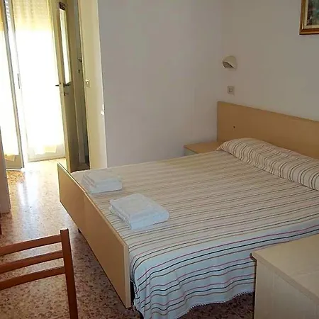 Italia Hotel 3*