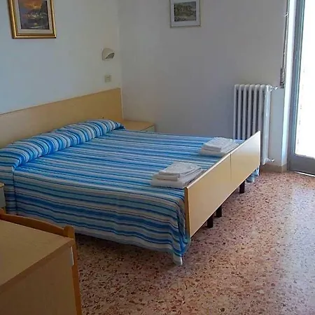 Italia 3*