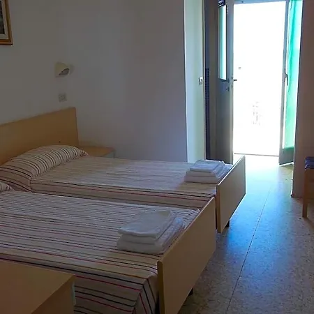 Hotel Italia 3*