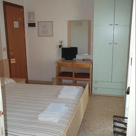 Italia 3*