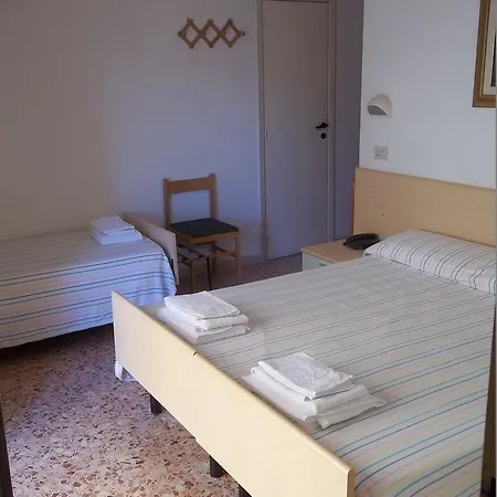 Ξενοδοχείο Italia Σενιγκάλια